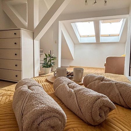 Sunset Apartment Cracow Krakkó Kültér fotó